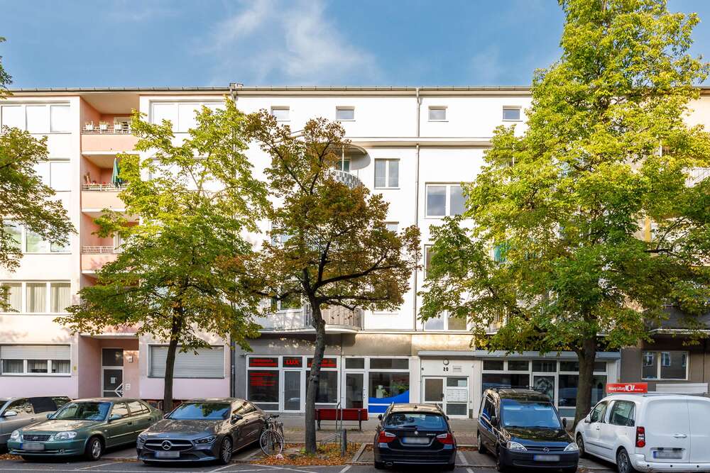 Thumbnail-Haus zum Kaufen in Berlin 2.400.000,00 € 816 m²