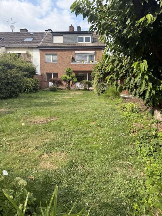 Thumbnail-Haus zum Kaufen in Monheim-Baumberg 690.000,00 € 227 m²