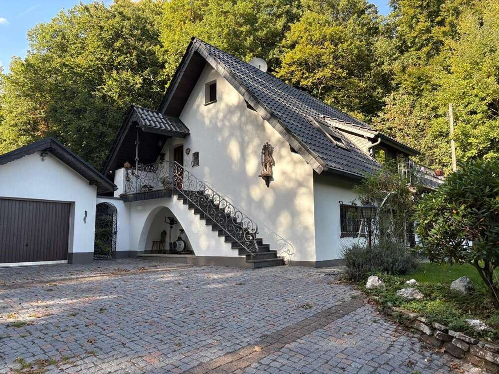 Thumbnail-Haus zum Kaufen in Bergisch Gladbach 649.000,00 € 141 m²