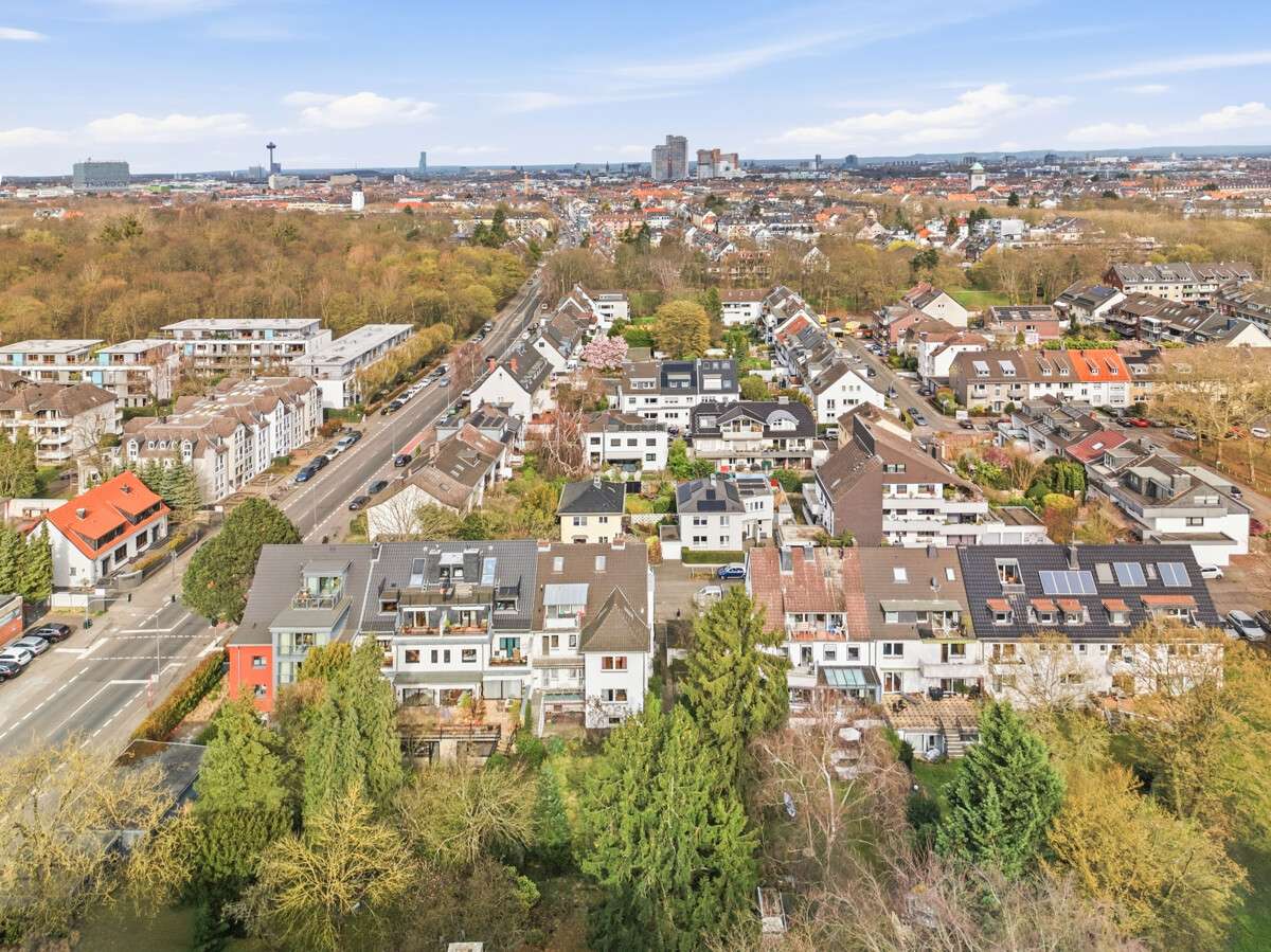 Thumbnail-Haus zum Kaufen in Köln 1.250.000,00 € 258 m²