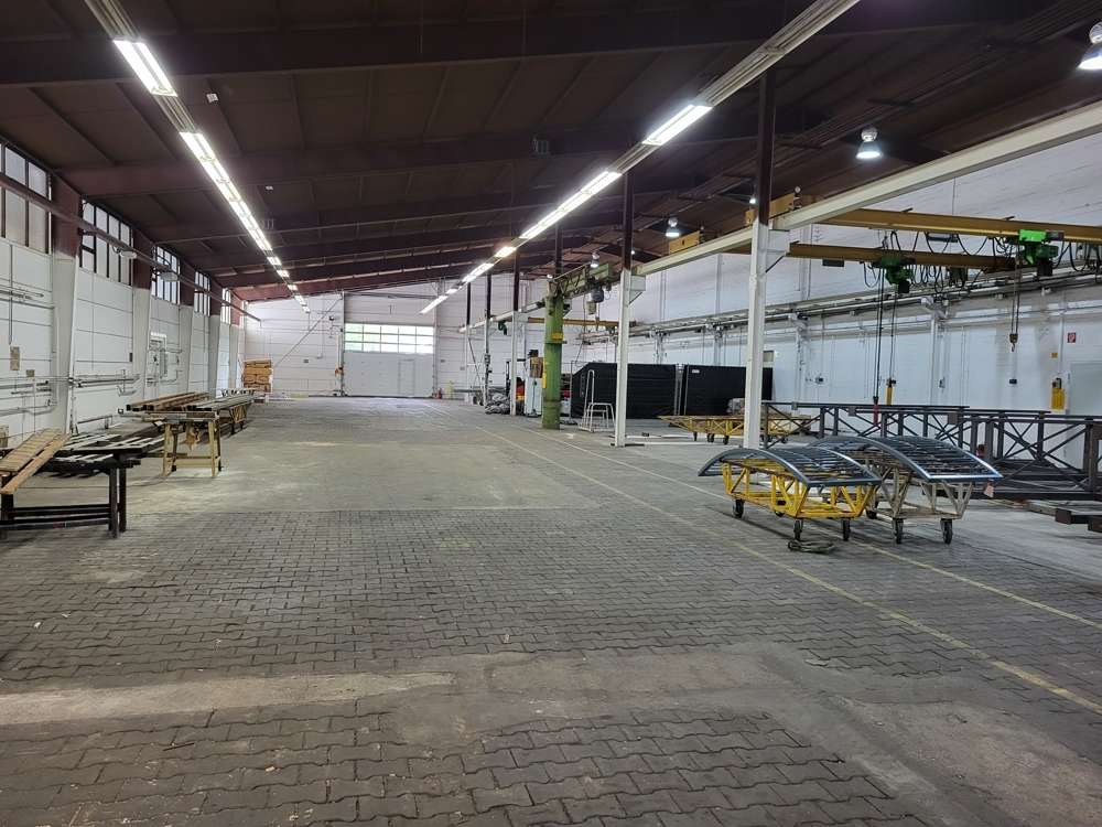 Thumbnail-Halle in Regenstauf 5.700,00 € 950 m²