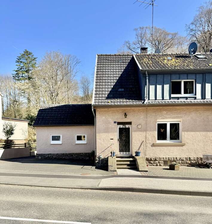 Thumbnail-Haus zum Kaufen in Blankenheim 140.000,00 € 93 m²