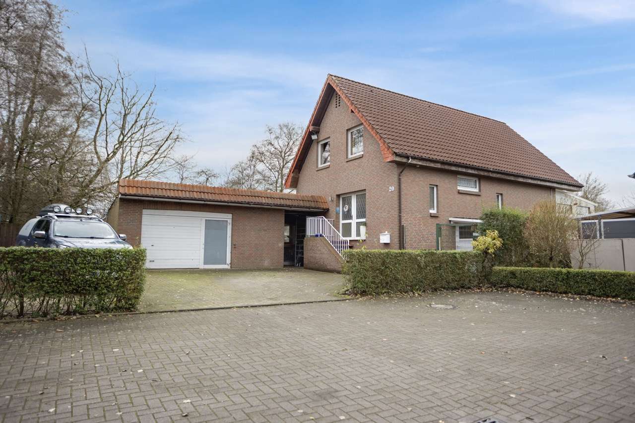 Thumbnail-Haus zum Kaufen in Oldenburg 425.000,00 € 193 m²