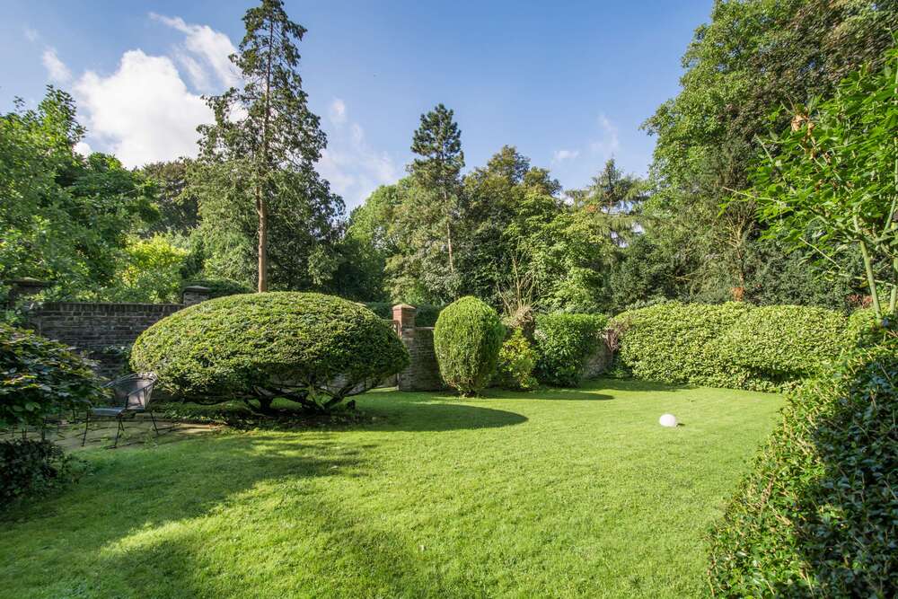 Thumbnail-Haus zum Kaufen in Mülheim an der Ruhr 3.650.000,00 € 1900 m²
