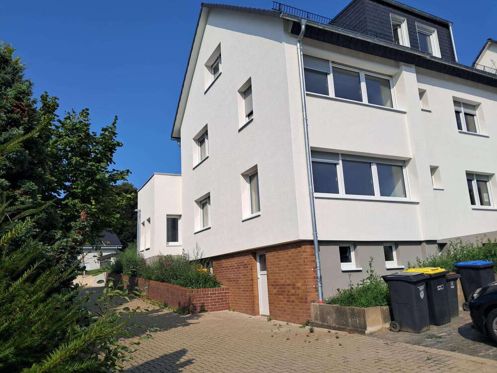 Thumbnail-Wohnung zum Mieten in Siegen, Kaan-Marienborn 1.450,00 € 148 m²