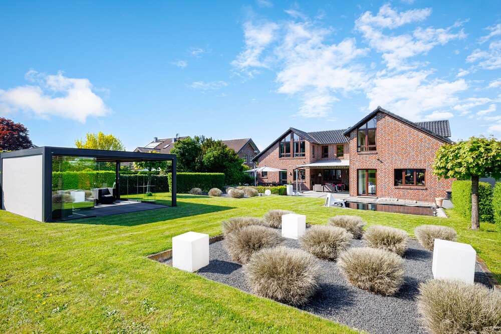 Thumbnail-Haus zum Kaufen in Brüggen 1.455.000,00 € 305 m²