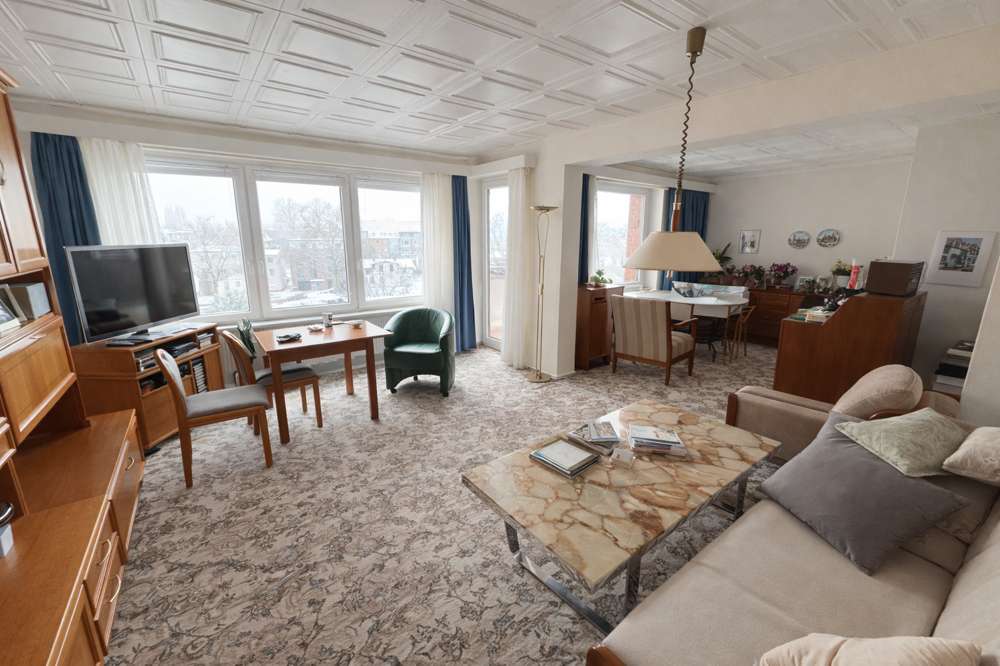 Thumbnail-Wohnung zum Kaufen in Lübeck 225.000,00 € 76.36 m²