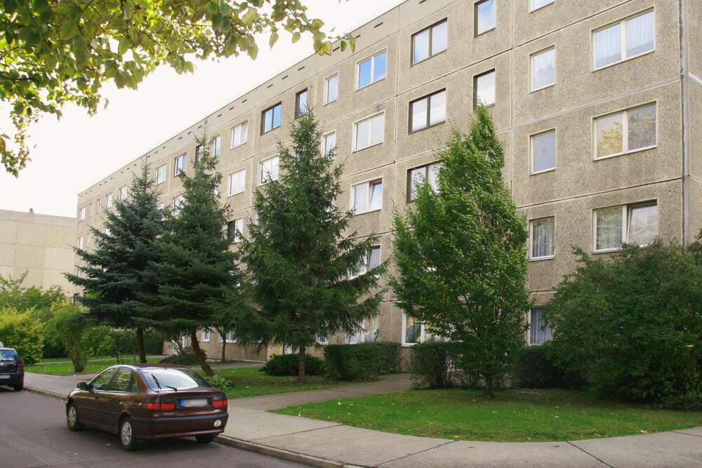 Thumbnail-Haus zum Kaufen in Dessau-Roßlau 2.700.000,00 € 7707.45 m²