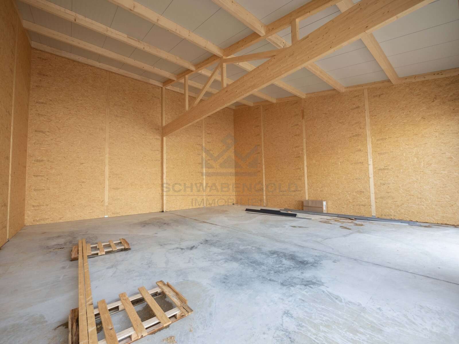 Thumbnail-Halle in Nersingen 1.600,00 € 133 m²
