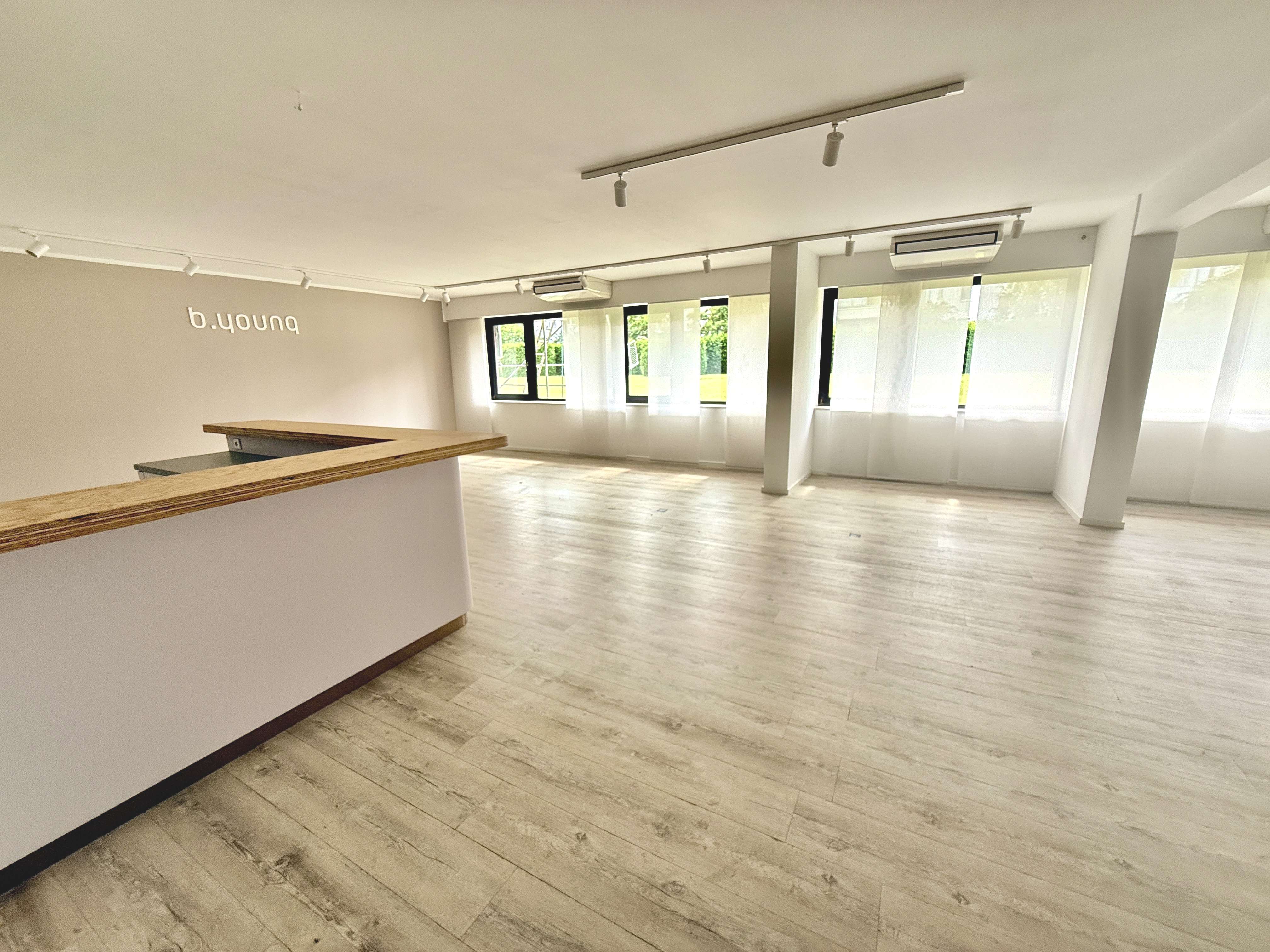 Thumbnail-Büro in Düsseldorf 2.520,00 € 140 m²