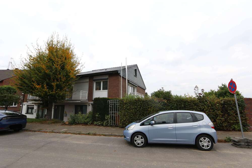 Thumbnail-Haus zum Kaufen in Neuss 639.000,00 € 182 m²