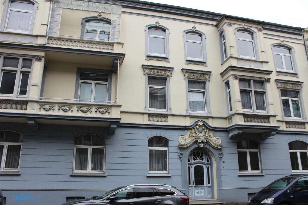 Thumbnail-Wohnung zum Mieten in Wilhelmshaven-Heppens 900,00 € 143 m²