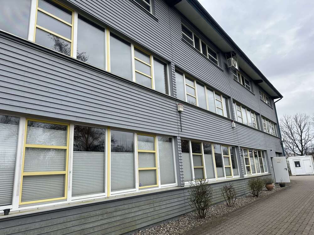 Thumbnail-Büro in Reinbek 2.600,00 € 396 m²