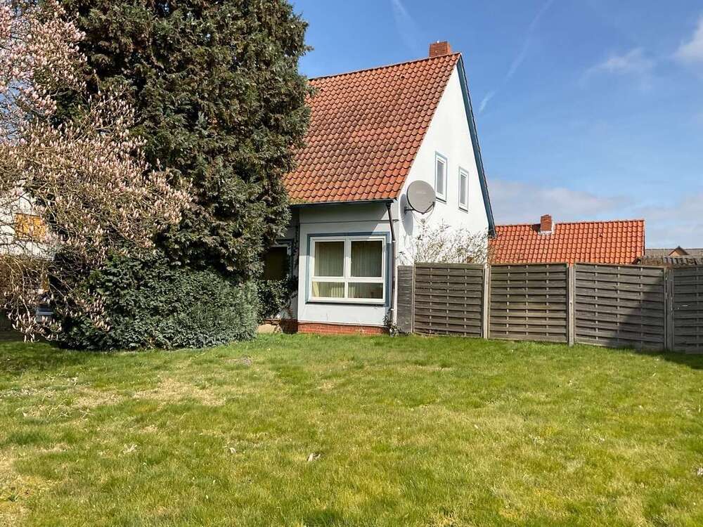 Thumbnail-Haus zum Kaufen in Hagenburg 149.000,00 € 97 m²