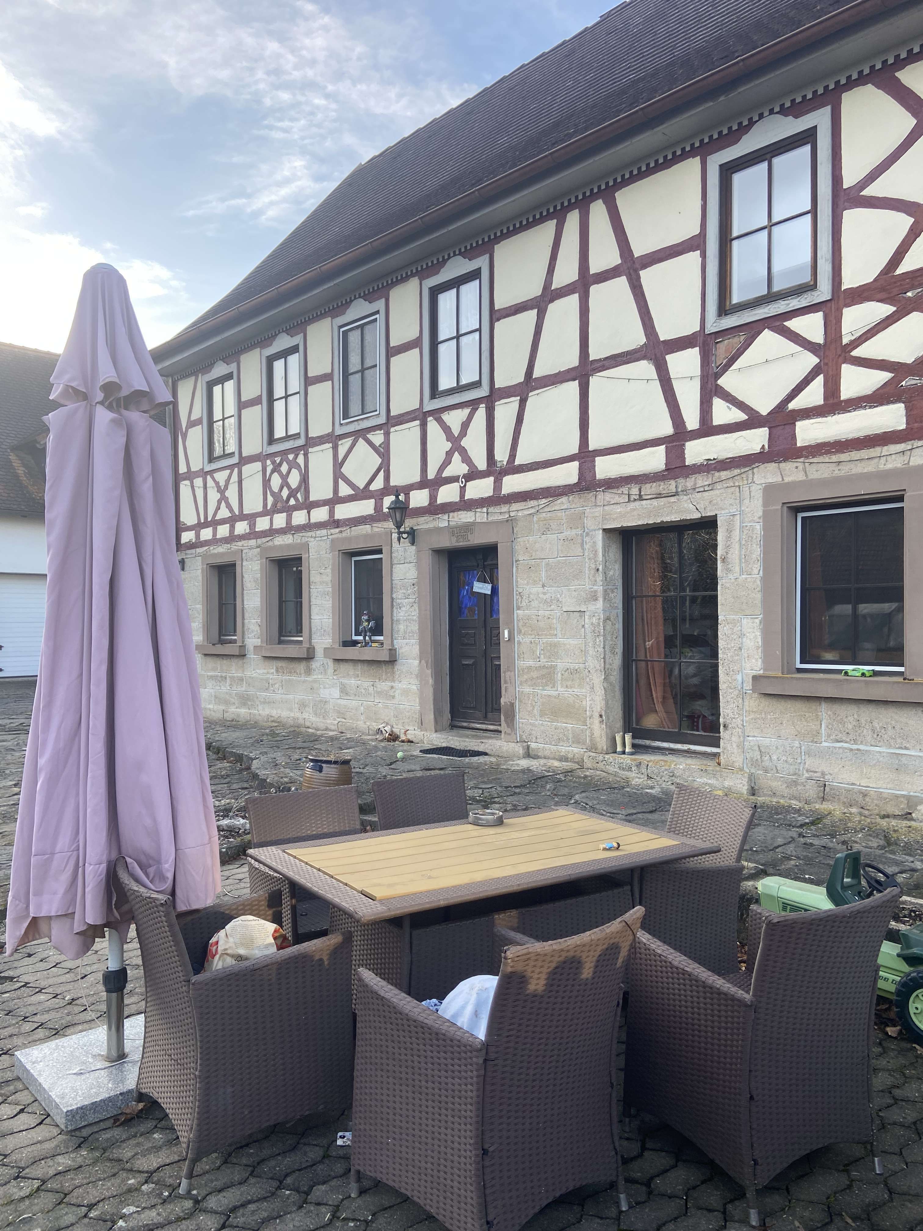 Thumbnail-Haus zum Kaufen in Creglingen 245.000,00 € 350 m²