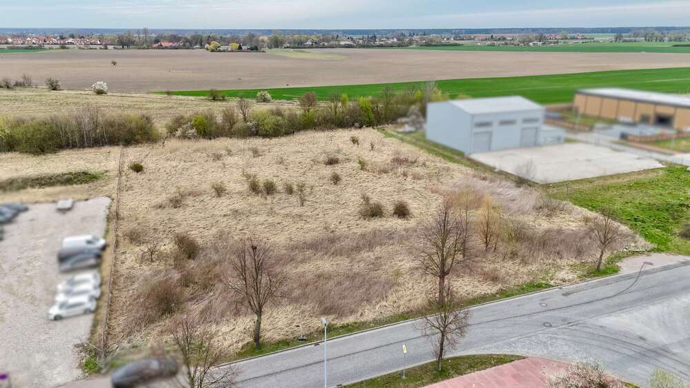 Thumbnail-Grundstück in Oberkrämer 899.000,00 € 6500 m²
