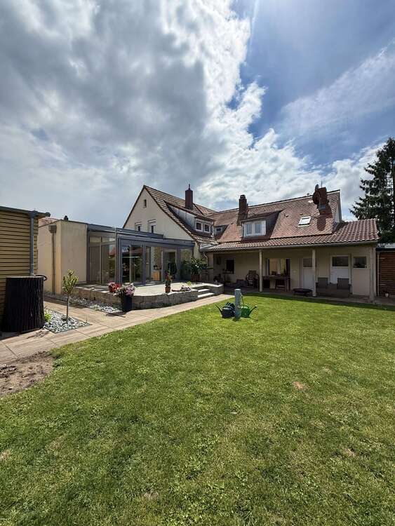Thumbnail-Haus zum Kaufen in Nürnberg 690.000,00 € 144 m²