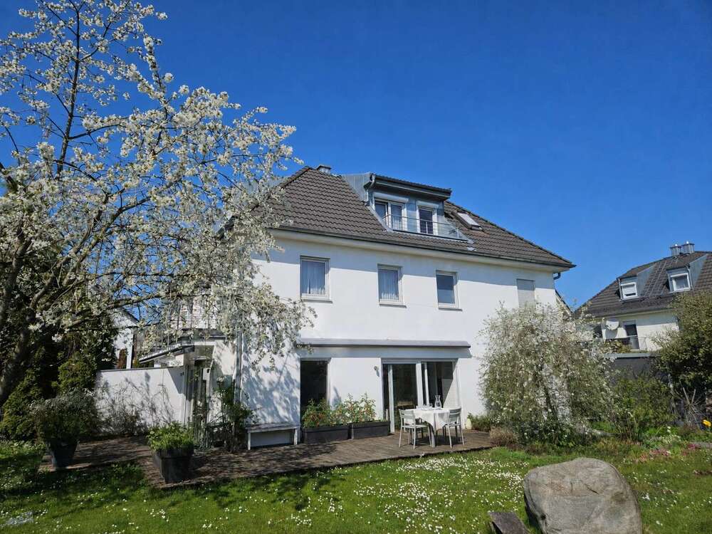 Thumbnail-Haus zum Kaufen in München 1.540.000,00 € 165 m²