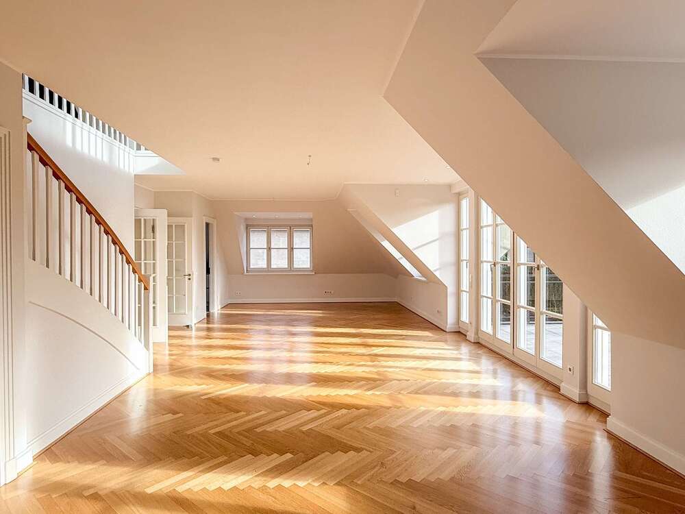 Thumbnail-Wohnung zum Mieten in Düsseldorf 4.500,00 € 188 m²