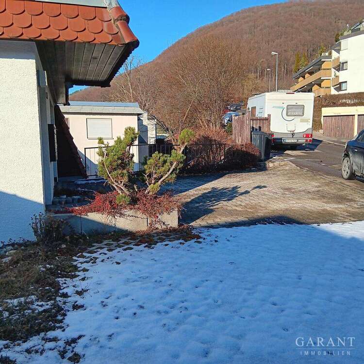 Thumbnail-Wohnung zum Kaufen in Bad Urach 132.000,00 € 35 m²