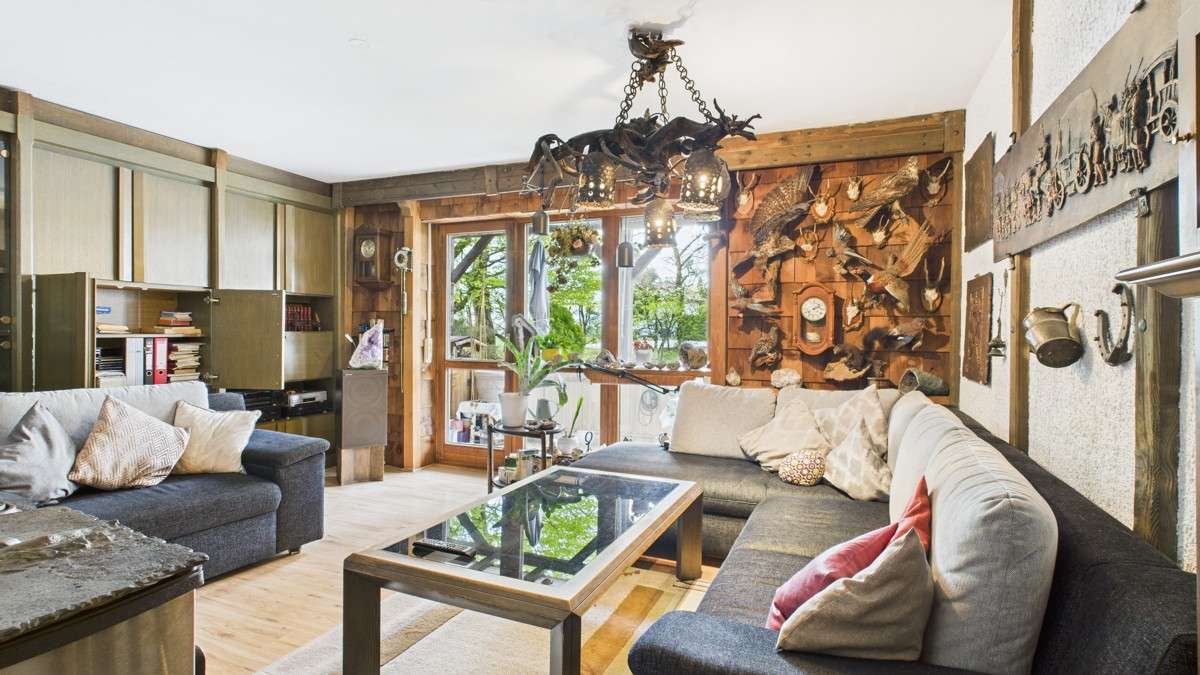 Thumbnail-Wohnung zum Kaufen in Augsburg 210.000,00 € 93 m²