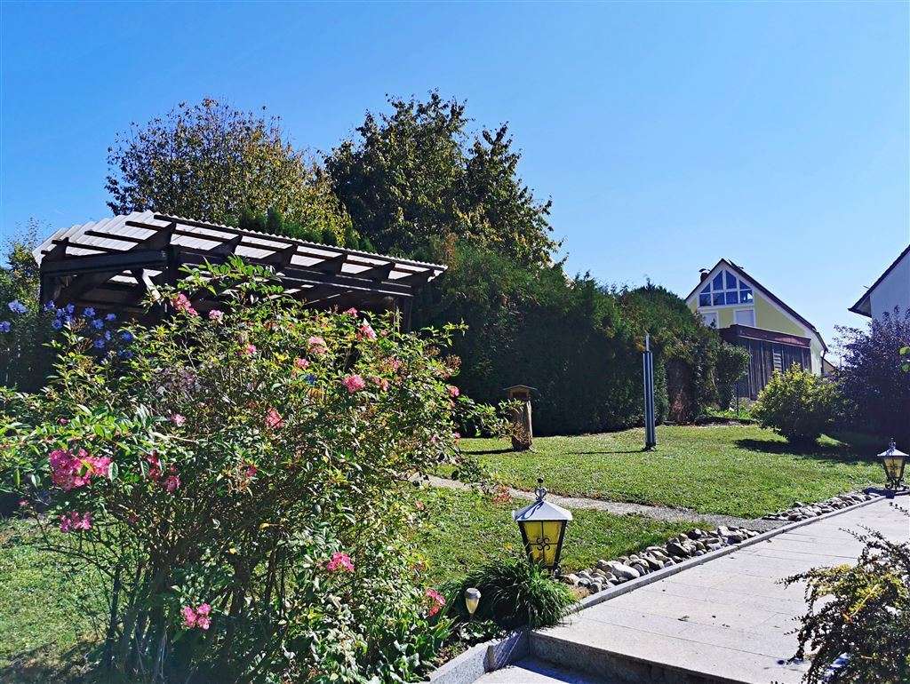 Thumbnail-Haus zum Mieten in Bad Abbach 1.190,00 € 117 m²
