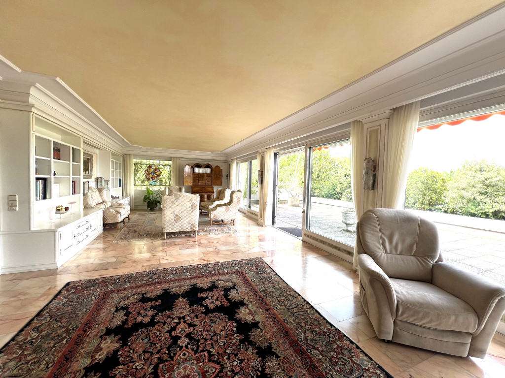 Thumbnail-Wohnung zum Kaufen in Offenburg 870.000,00 € 286 m²