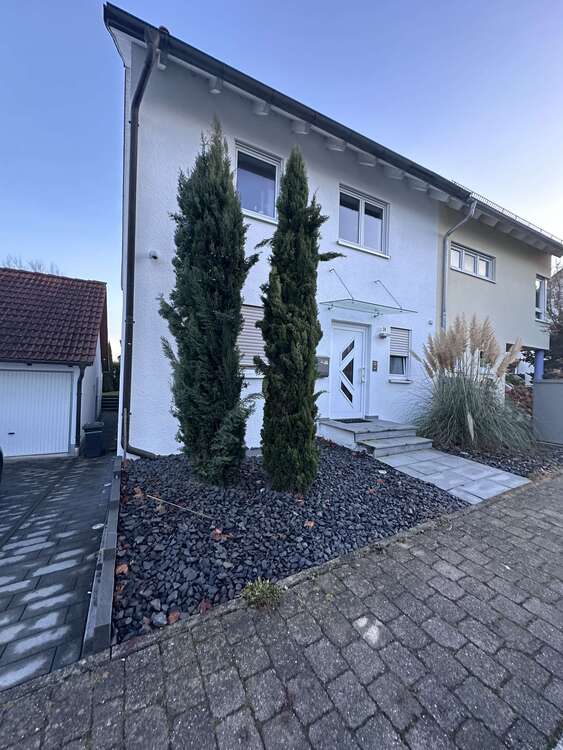 Thumbnail-Haus zum Kaufen in Schönaich 850.000,00 € 190 m²