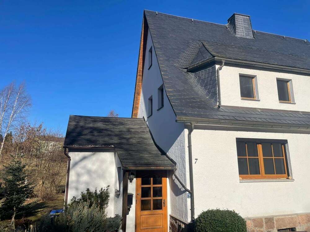 Thumbnail-Haus zum Kaufen in Grünhain-Beierfeld 92.000,00 € 75 m²