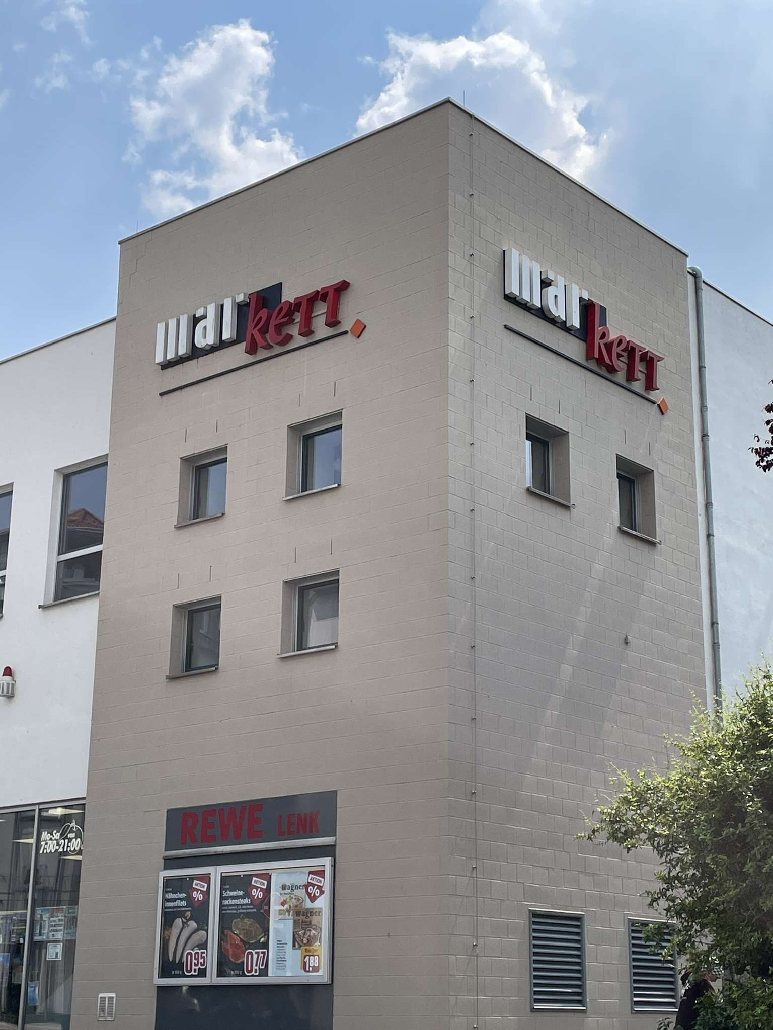 Thumbnail-Einzelhandel in Essen 1.500,00 € 84.44 m²