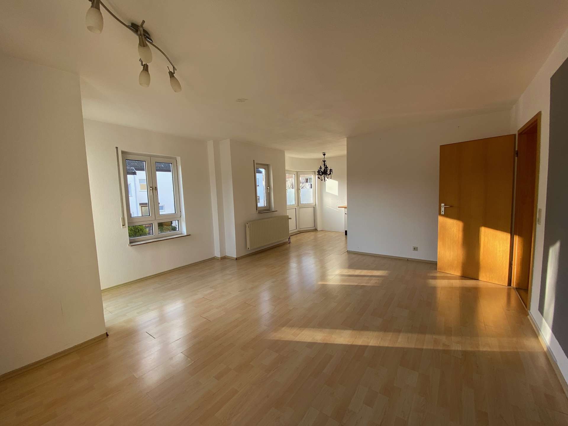 Thumbnail-Wohnung zum Mieten in Stuttgart 900,00 € 64.77 m²