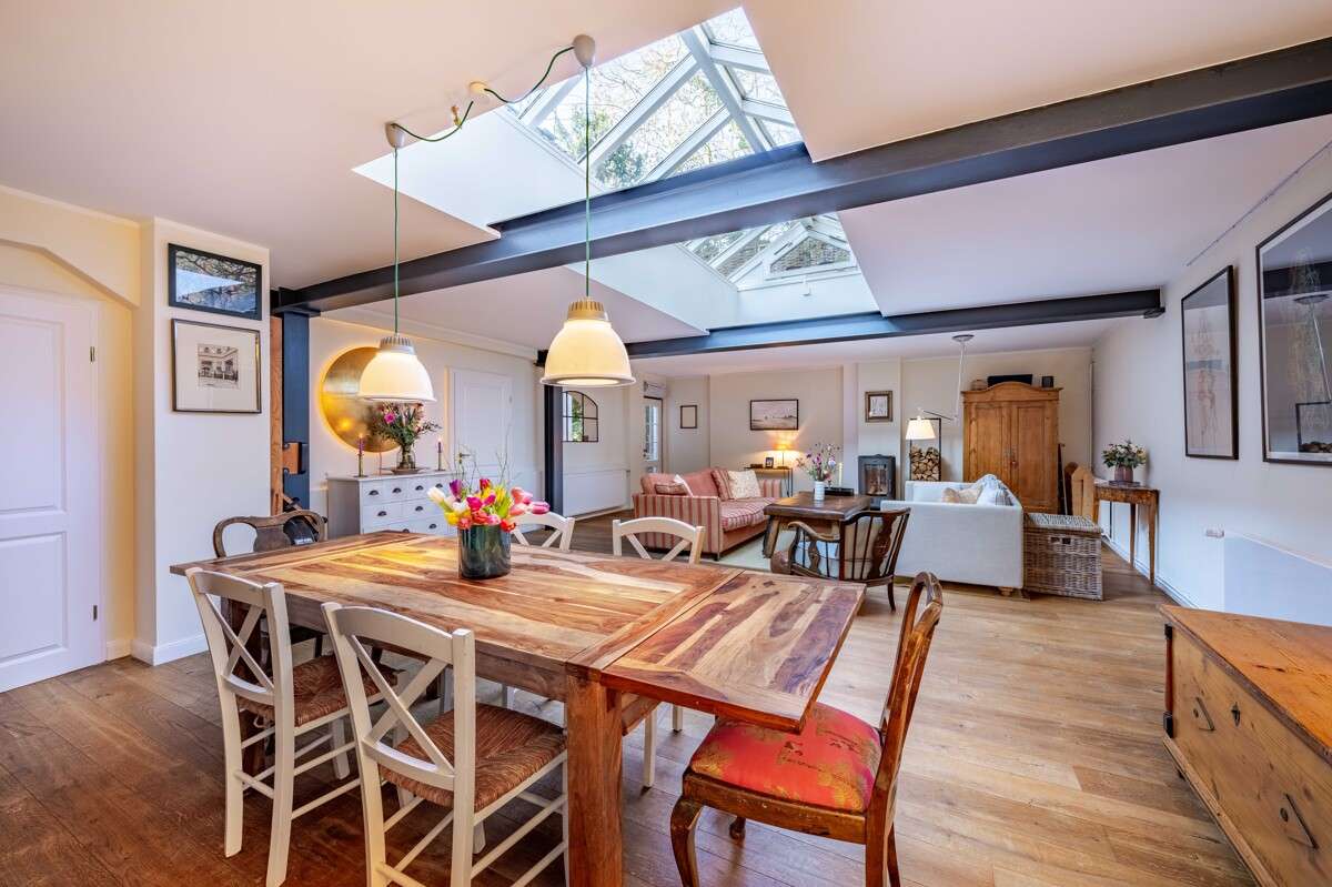 Thumbnail-Wohnung zum Kaufen in Hamburg 1.300.000,00 € 164 m²