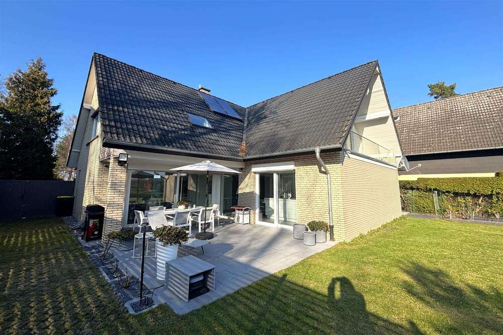 Thumbnail-Haus zum Kaufen in Lage 650.000,00 € 249 m²