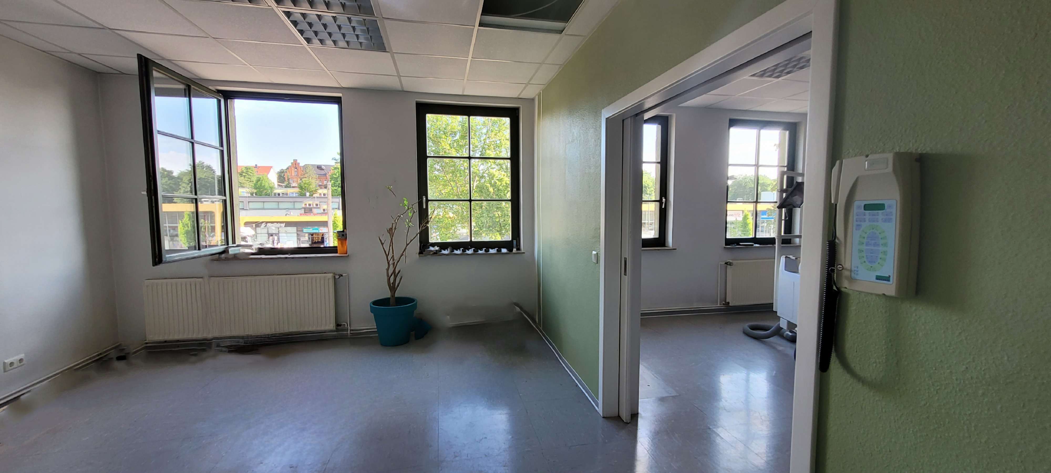 Thumbnail-Büro in Gotha 898,00 € 160 m²