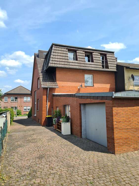 Thumbnail-Haus zum Kaufen in Heinsberg 299.000,00 € 180 m²