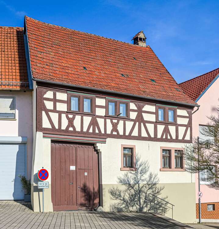 Thumbnail-Haus zum Kaufen in Leinach 115.000,00 € 120 m²