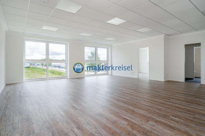 Thumbnail-Büro in Hage 1.100,00 € 107 m²