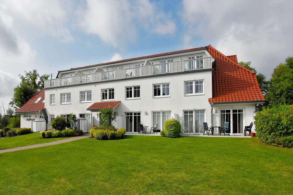 Thumbnail-Wohnung zum Kaufen in Ostseebad Boltenhagen 310.000,00 € 65 m²