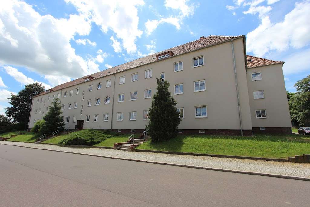 Thumbnail-Wohnung zum Mieten in Altenburg 385,00 € 65.98 m²