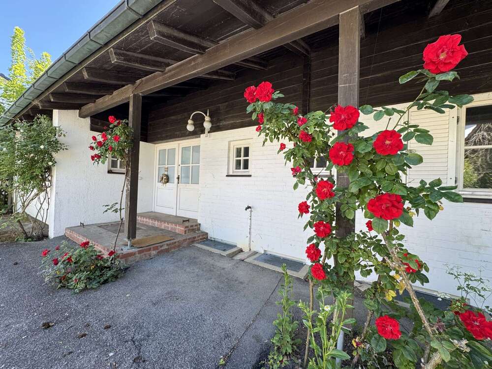 Thumbnail-Haus zum Kaufen in Landshut Moniberg 1.225.000,00 € 224 m²