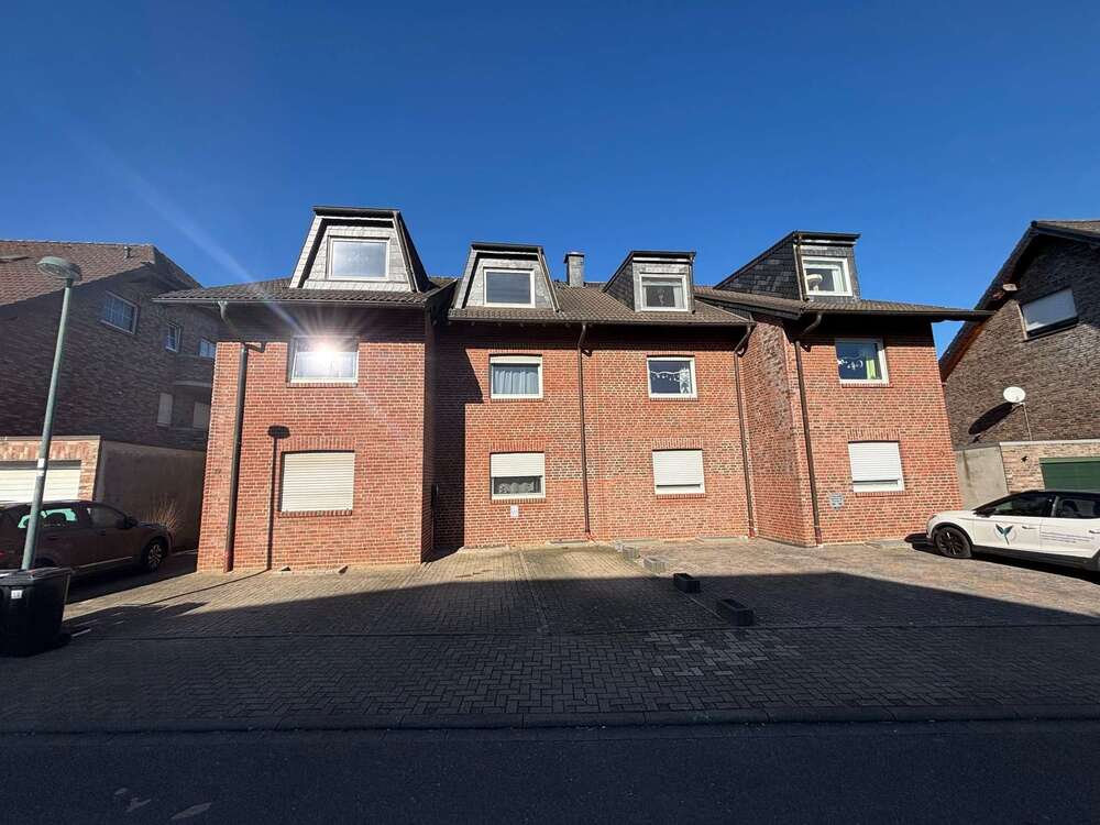 Thumbnail-Wohnung zum Kaufen in Eschweiler 208.000,00 € 79 m²