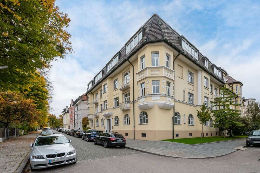 Thumbnail-Wohnung zum Kaufen in München 1.999.000,00 € 155 m²