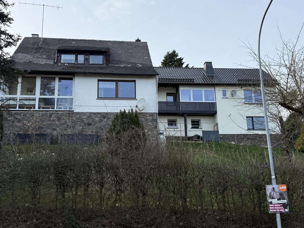 Thumbnail-Haus zum Kaufen in Kelberg 315.000,00 € 230.41 m²