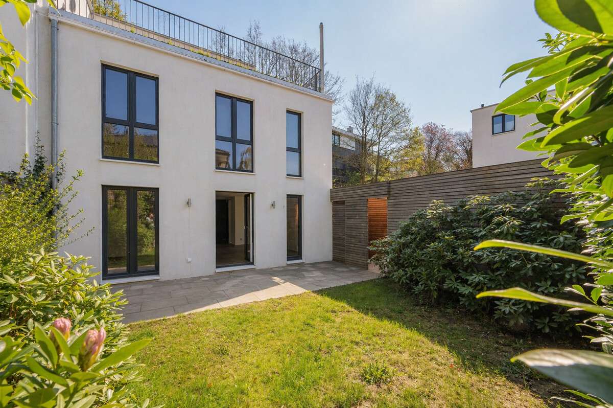 Thumbnail-Haus zum Kaufen in Hamburg 1.475.000,00 € 181 m²