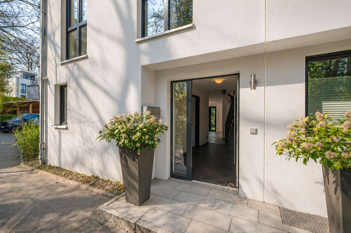 Thumbnail-Haus zum Kaufen in Hamburg 1.550.000,00 € 181 m²