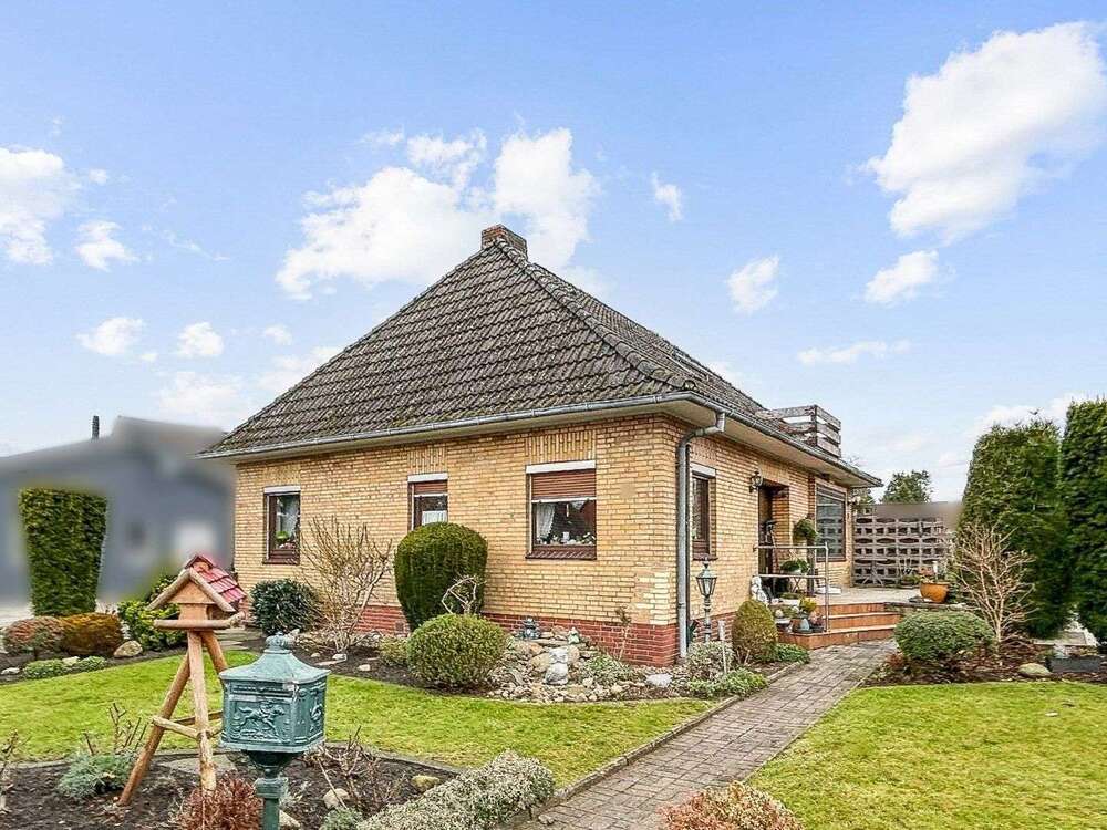 Thumbnail-Haus zum Kaufen in Münsterdorf 219.000,00 € 130 m²