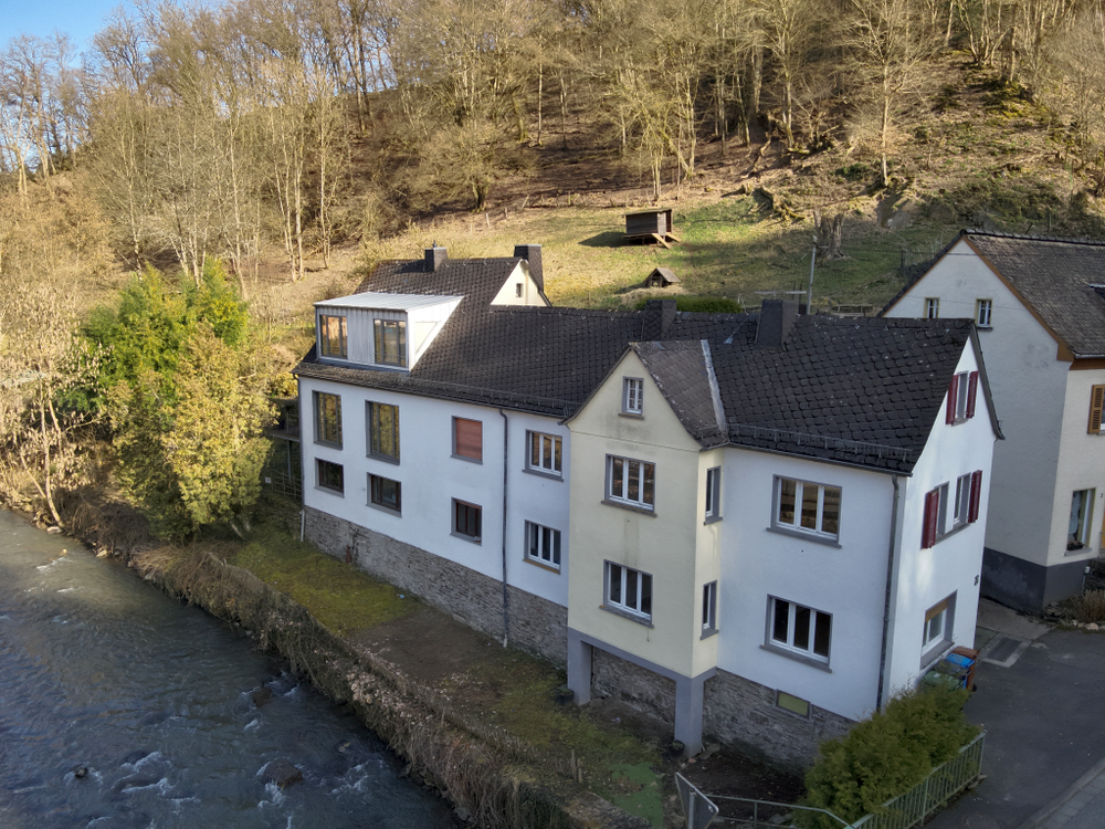 Thumbnail-Haus zum Kaufen in Isenburg 229.000,00 € 223 m²