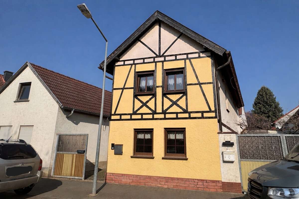 Thumbnail-Haus zum Kaufen in Worms-Heppenheim 399.000,00 € 262.18 m²