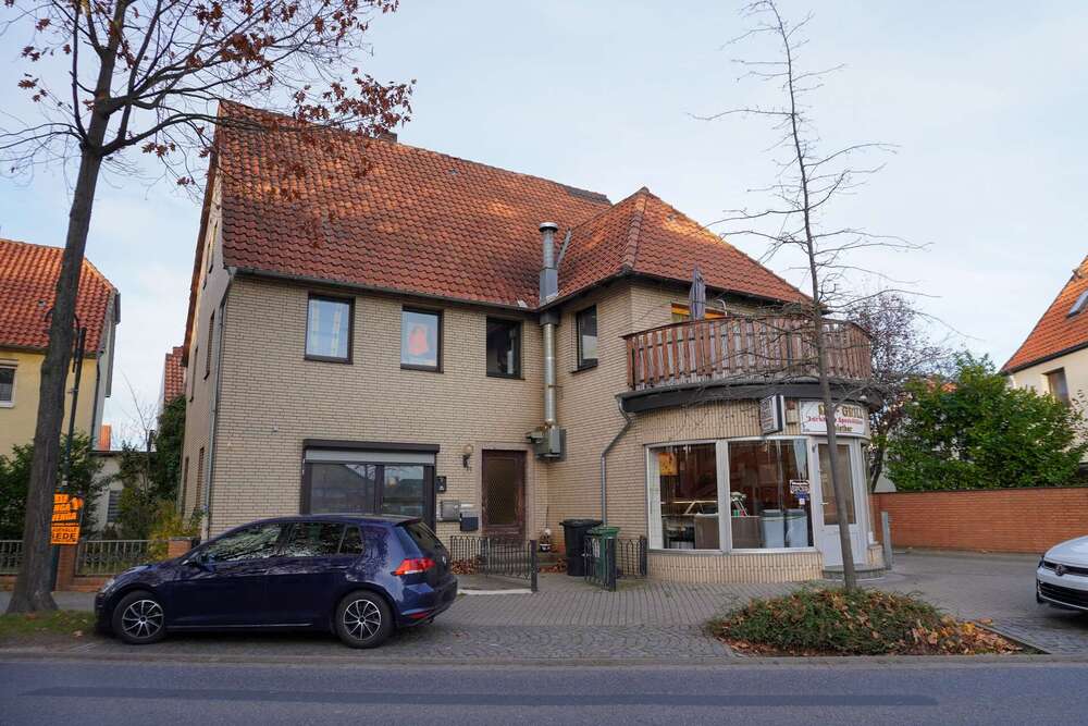 Thumbnail-Wohnung zum Kaufen in Lengede 209.000,00 € 184 m²
