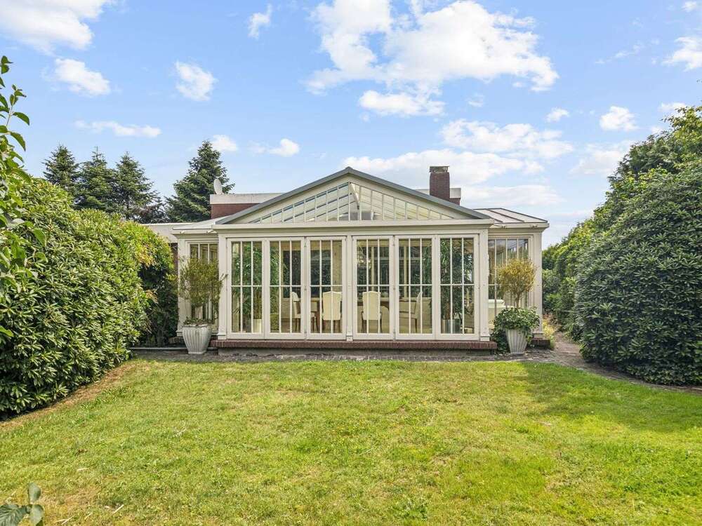 Thumbnail-Haus zum Kaufen in Ovelgönne 399.000,00 € 219 m²